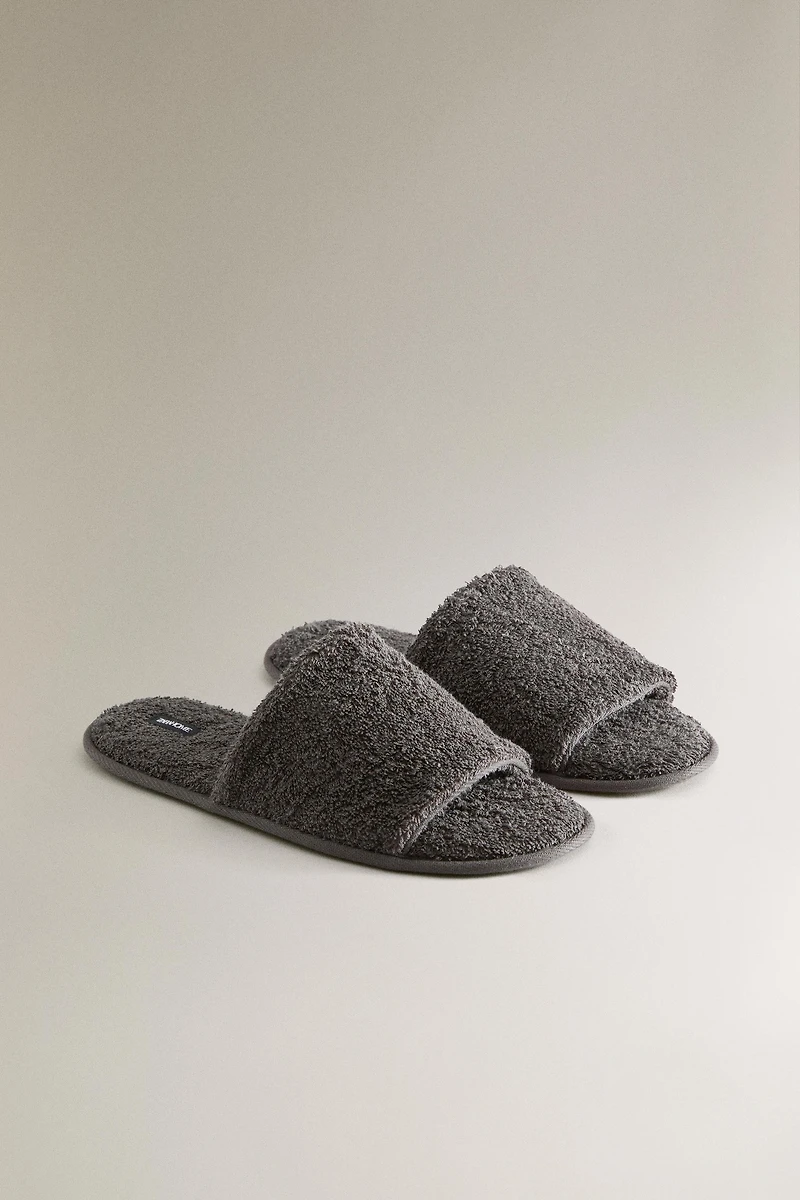 CHAUSSONS ÉPONGE OUVERTS DE BAIN