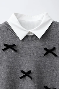 POPLIN SHIRT WITH KNITTED VEST AND VELVET BOWS