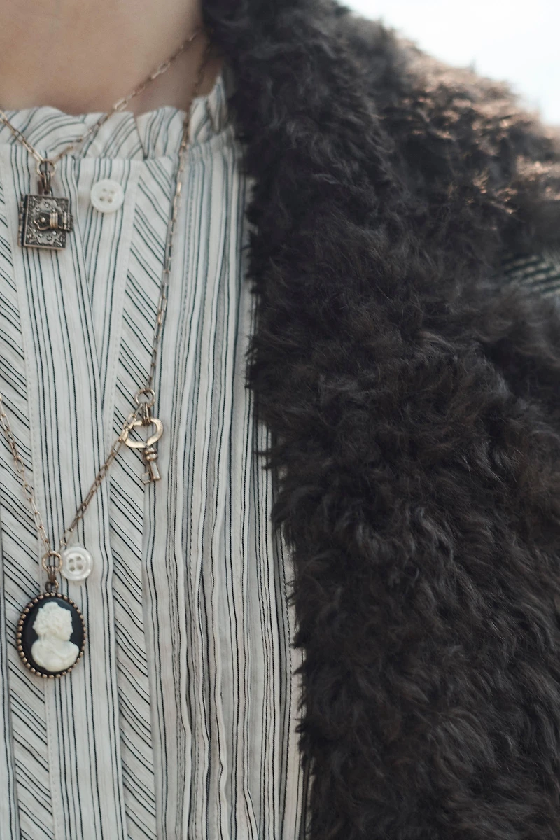 CONTRASTING HERRINGBONE LIMITED EDITION BOMBER JACKET