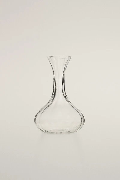 RAISED DESIGN GLASS DECANTER