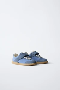 RETRO BAREFOOT SNEAKERS