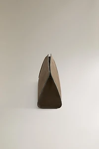 LEATHER TOILETRY BAG