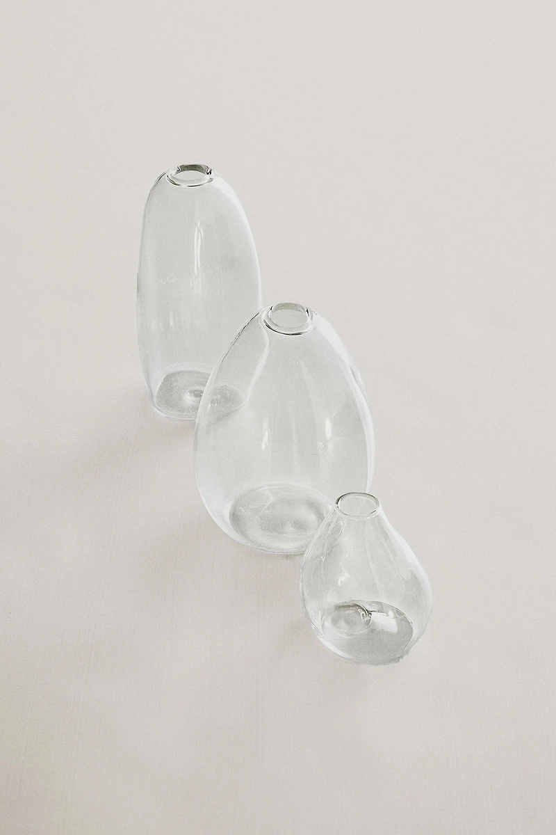 SMALL IRREGULAR GLASS VASE