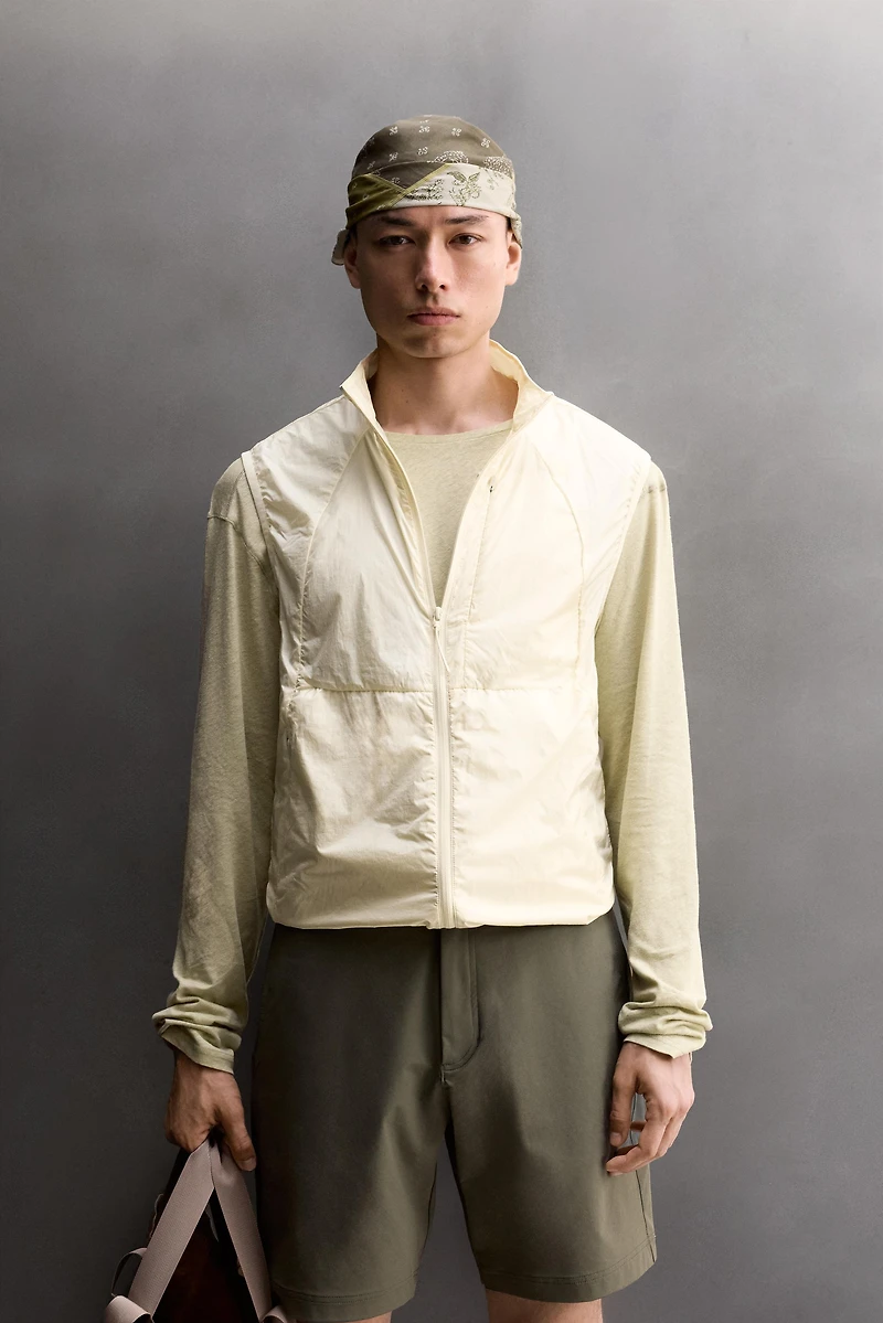 LIGHTWEIGHT TECHNICAL VEST