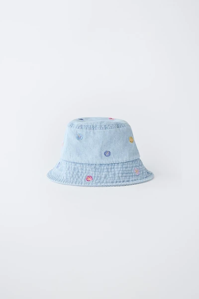 EMBROIDERED FLORAL DENIM BUCKET HAT