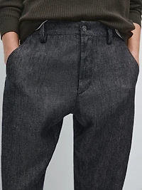 Lightweight relaxed fit jeans
