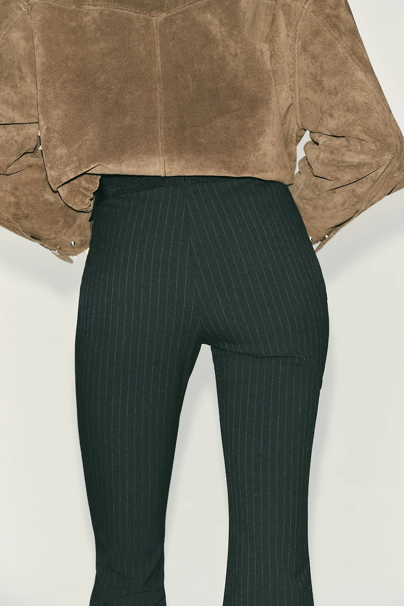 LEGGINGS LÉGÈREMENT ÉVASÉ À RAYURES