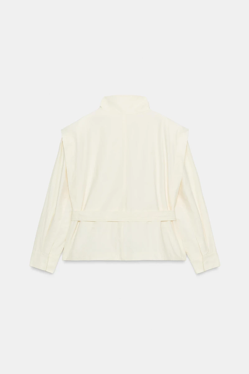HIGH-NECK BELTED BLAZER