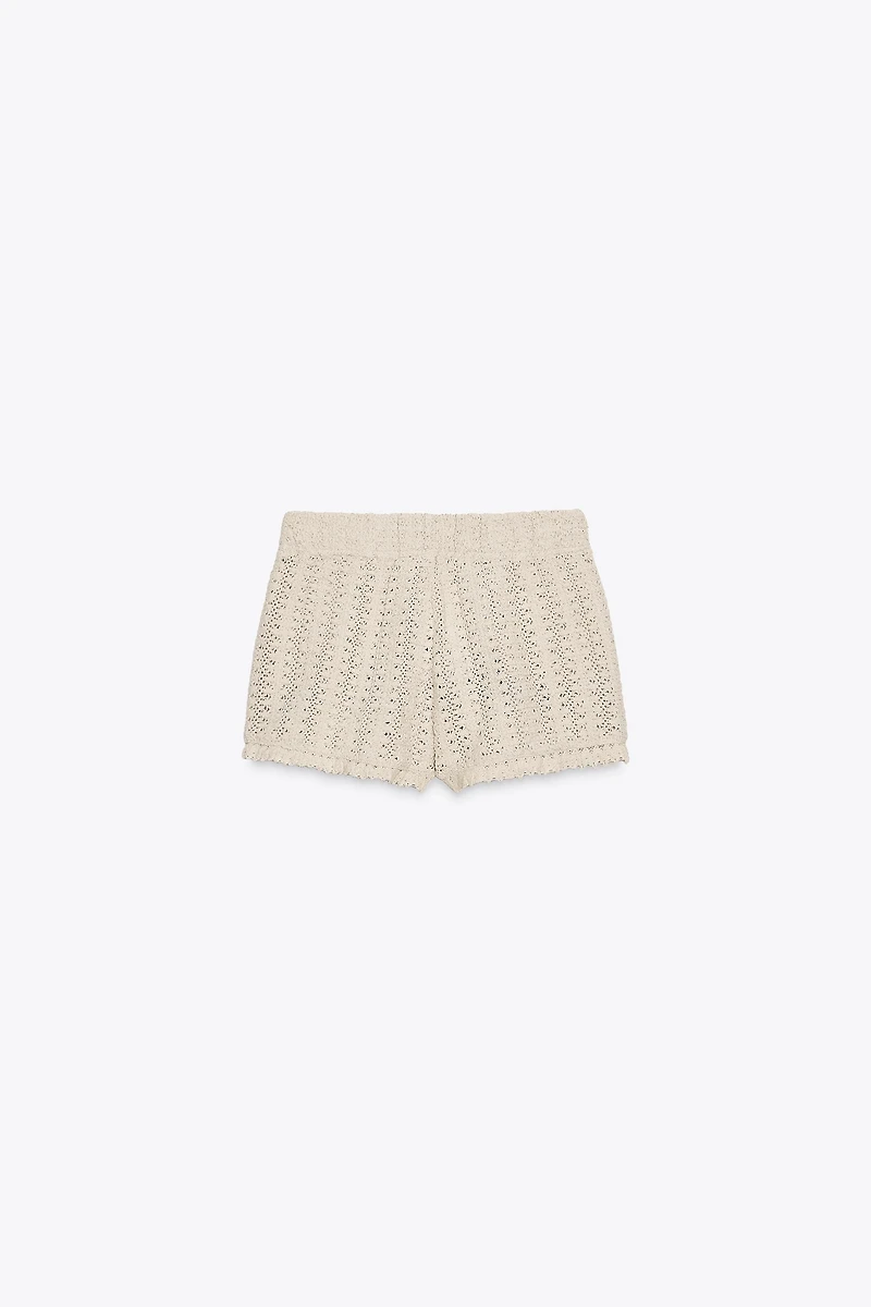 EMBROIDERED CROCHET SHORTS