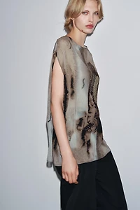 BEADED PRINT TOP