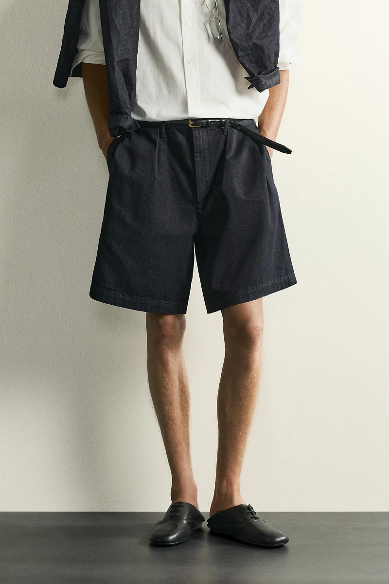 RELAXED FIT PLEATED CHINO DENIM SHORTS