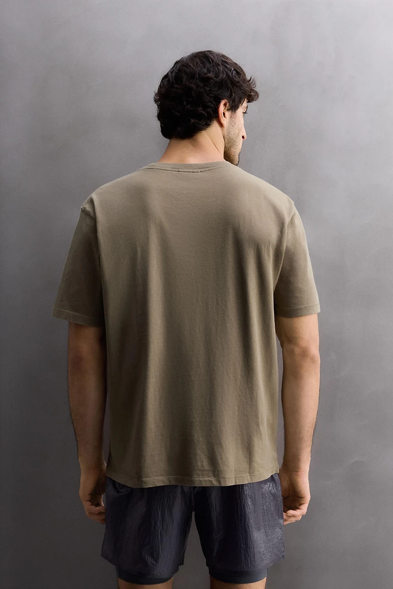 T-SHIRT À IMPRIMÉ GRAPHIQUE