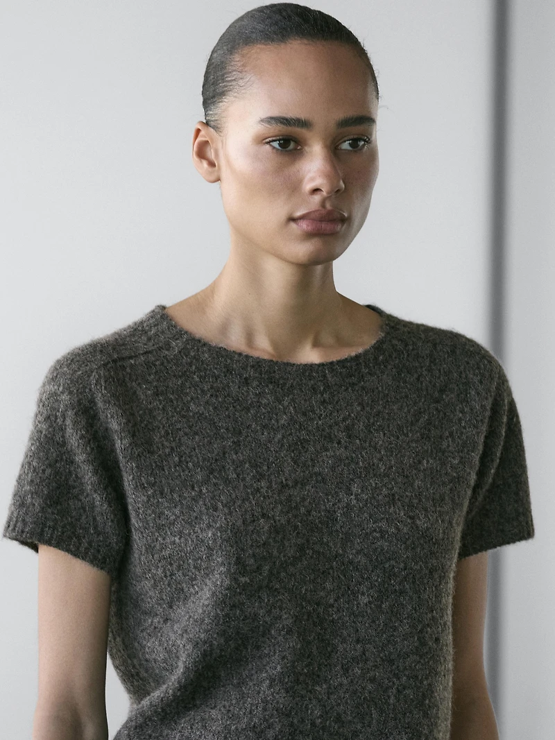 Short knit alpaca and wool sweater