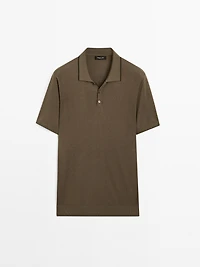 Knit polo shirt with coloured collar detail