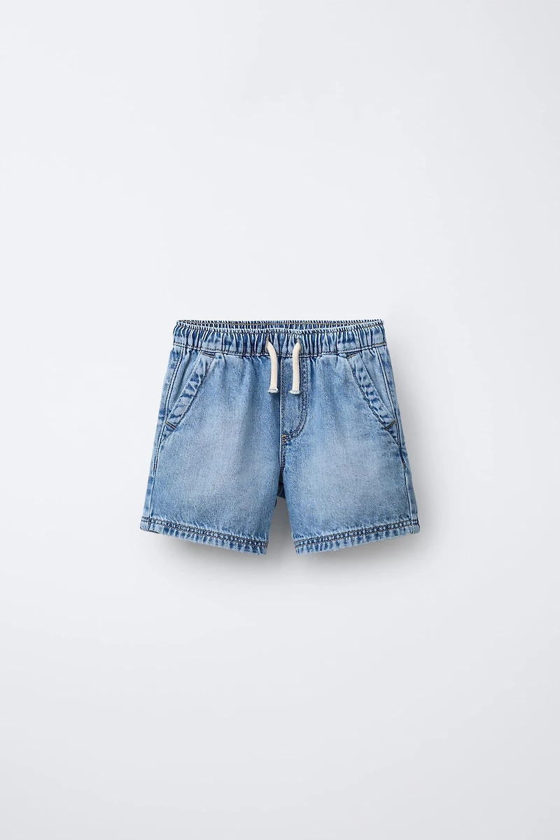 SHORT EN DENIM ÉTIQUETTE