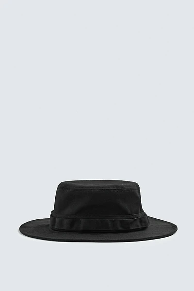 WIDE BRIM BUCKET HAT