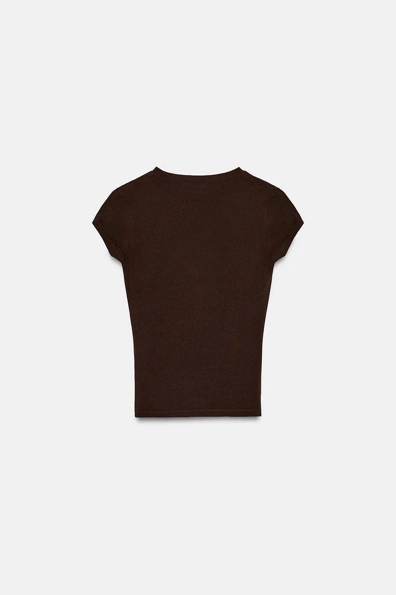V-NECK T-SHIRT