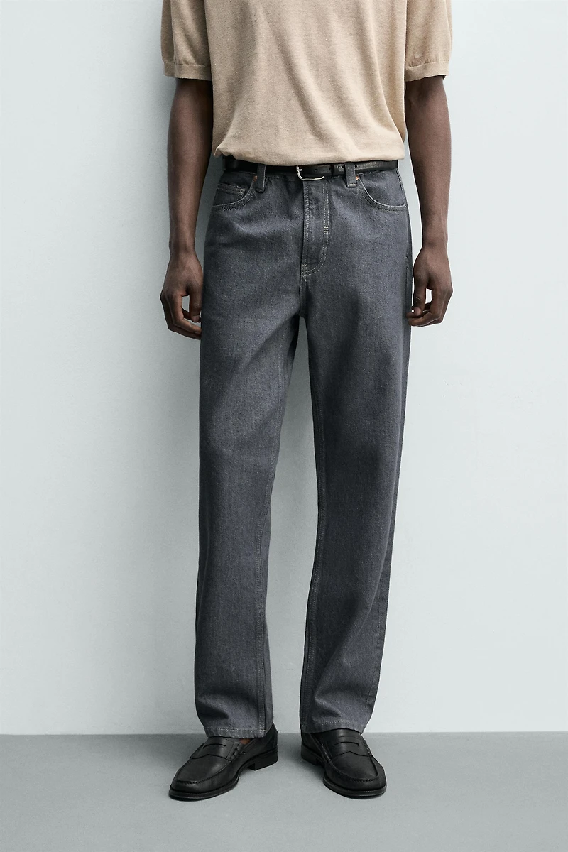 STRAIGHT FIT JEANS