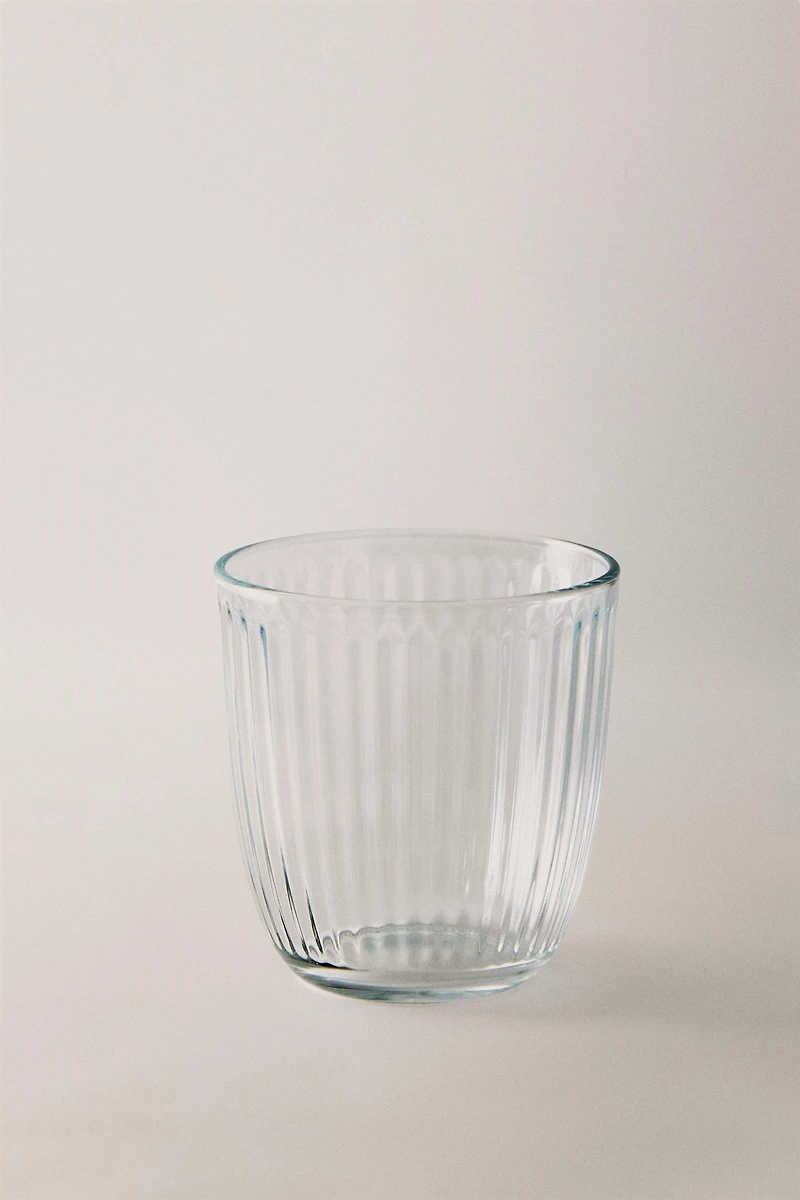 LINEAR-DESIGN GLASS TUMBLER