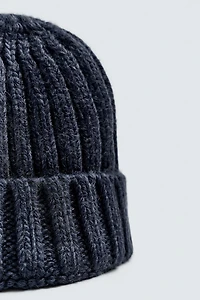 RIBBED BEANIE