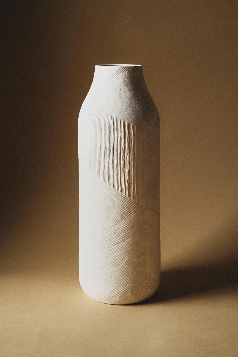 TEXTURED CERAMIC VASE