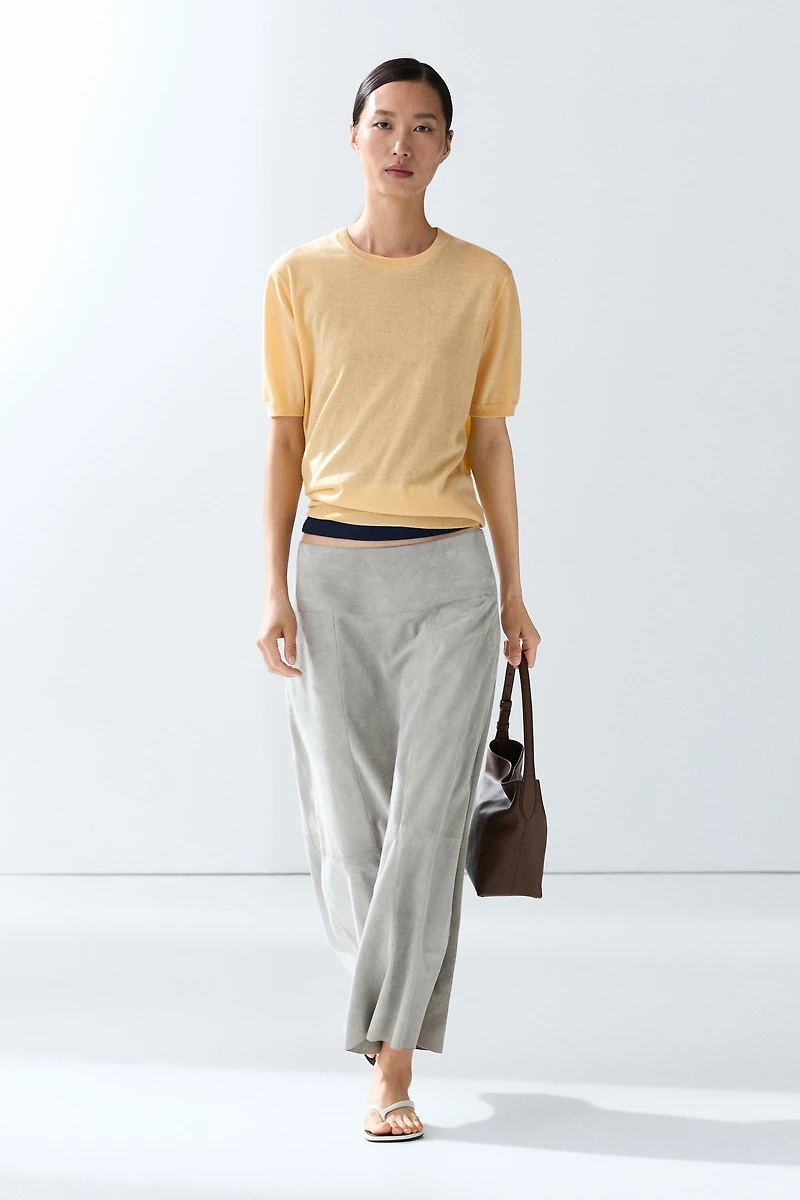 Short-sleeve fine-knit sweater