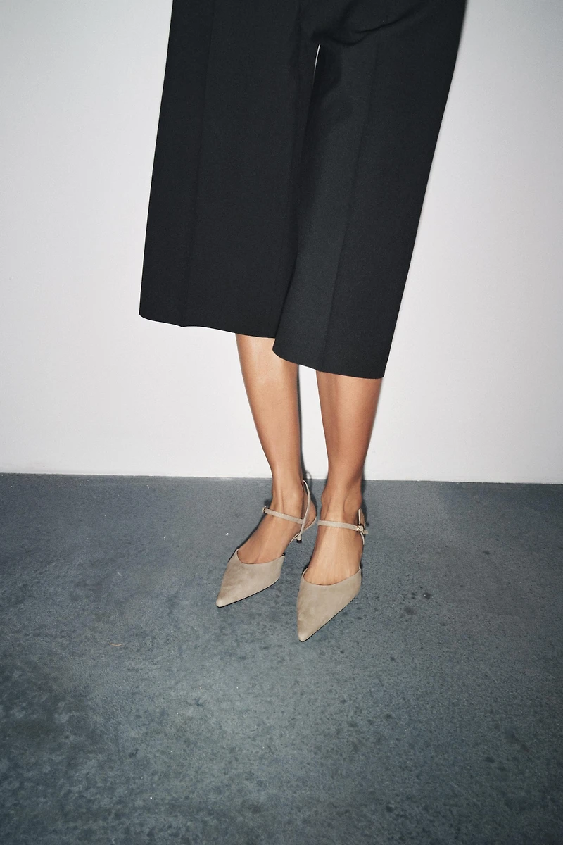 SUEDE KITTEN HEEL SLINGBACKS