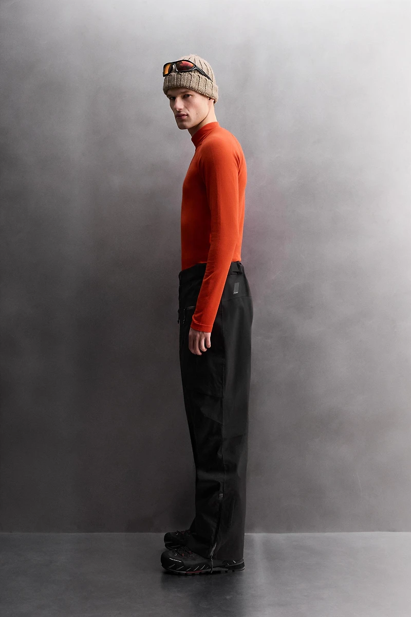 COMPRESSION QUARTER-ZIP SKI T-SHIRT