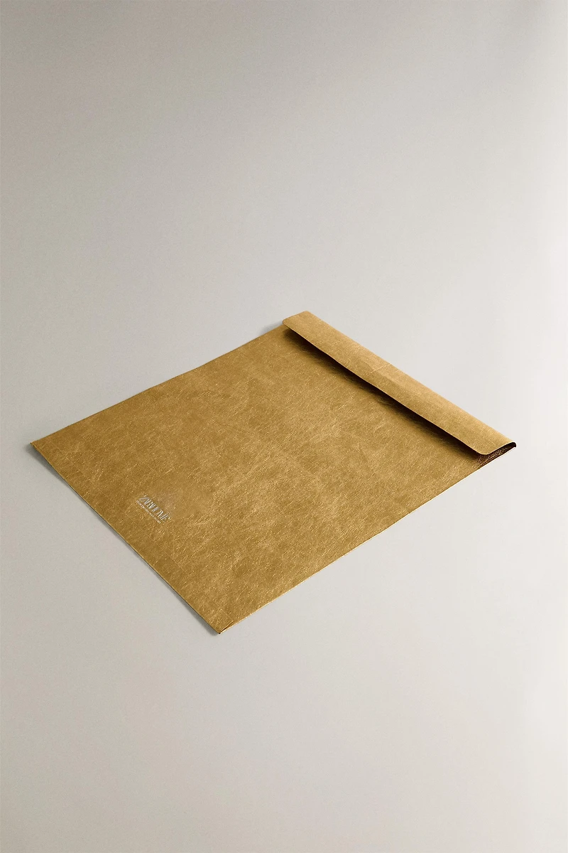 GOLDEN PAPER CHRISTMAS GIFT BAG