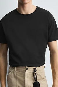 HEAVYWEIGHT TRIM T-SHIRT