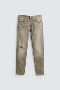 RIPPED SKINNY FIT JEANS
