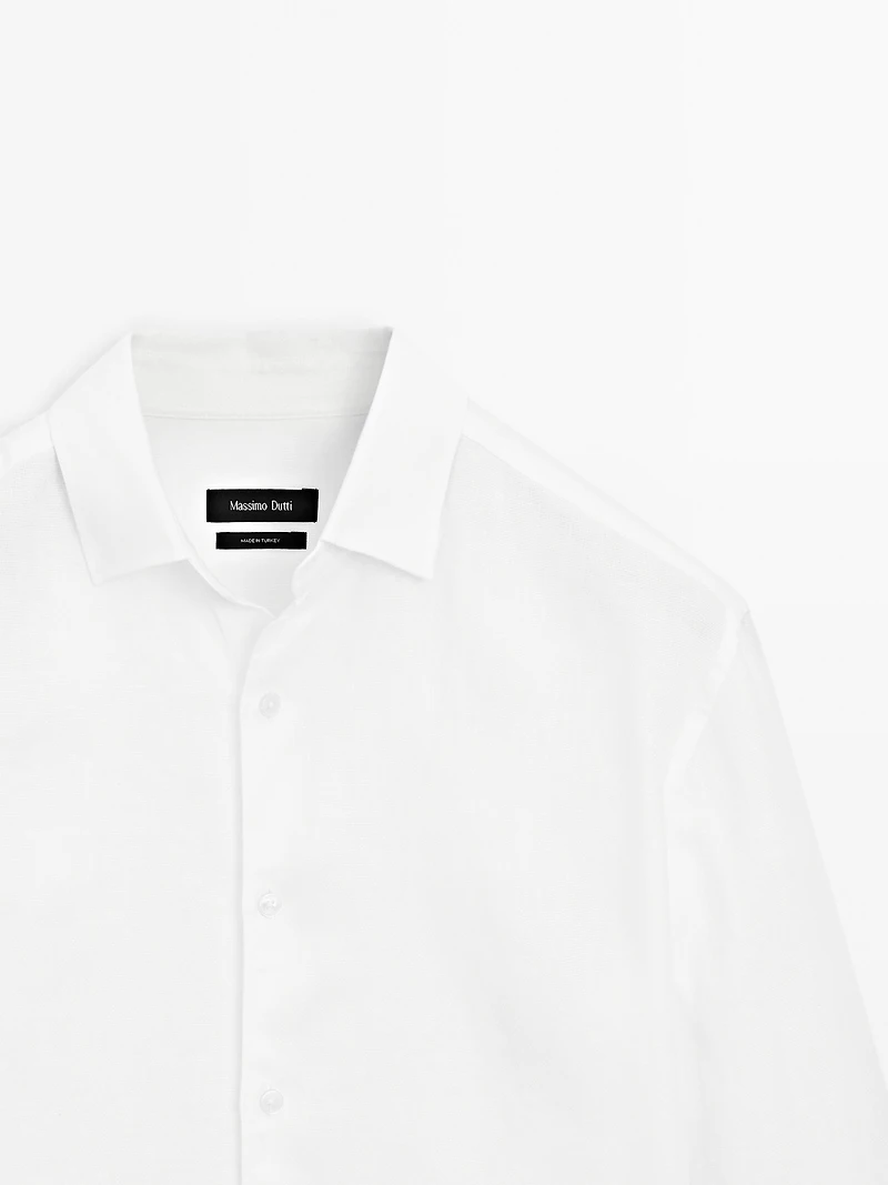 Chemise slim en lin mélangé