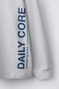 T-SHIRT À INSCRIPTION IMPRIMÉE