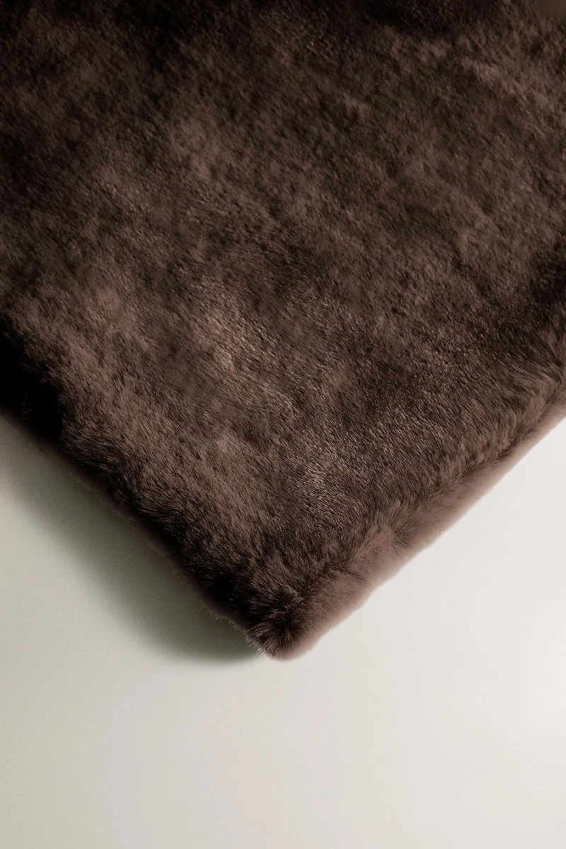 FUR BLANKET