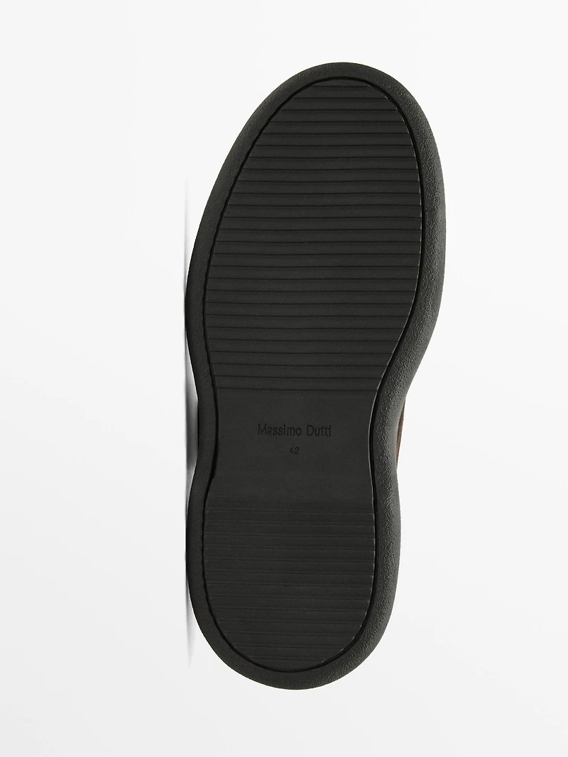 Bottines en croûte de cuir à ganse
