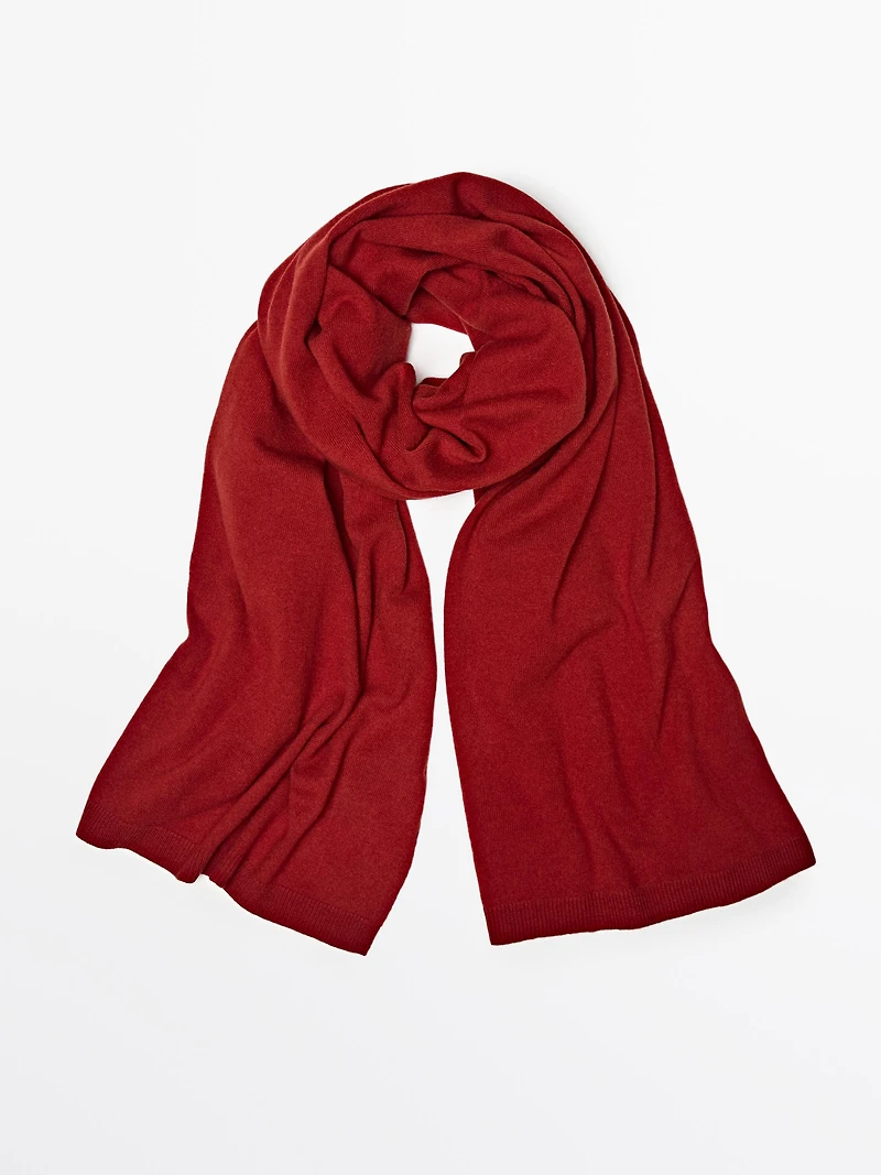 Fine wool blend scarf