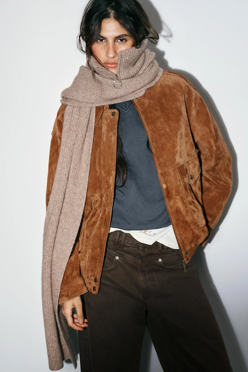 HIGH COLLAR KNIT SCARF