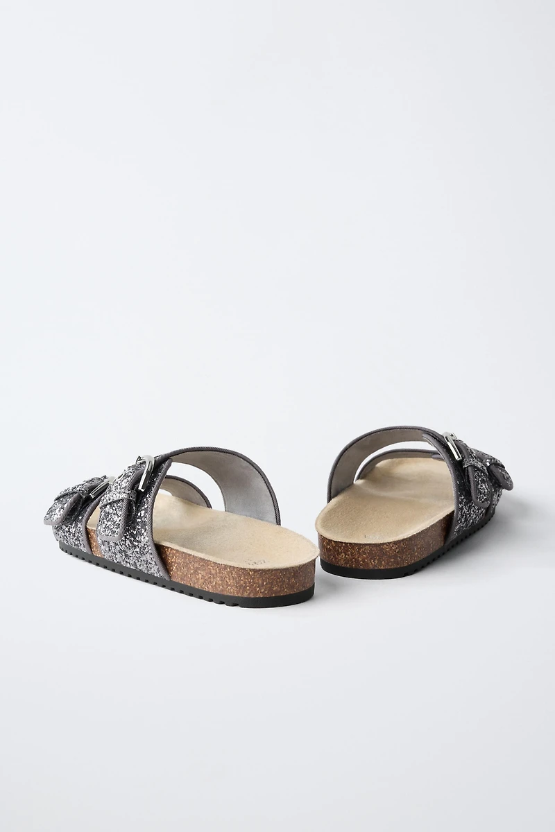 GLITTER BUCKLE SANDALS