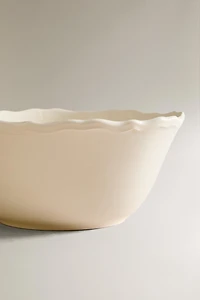 EARTHENWARE SALAD BOWL WITH RAISED-DESIGN EDGE