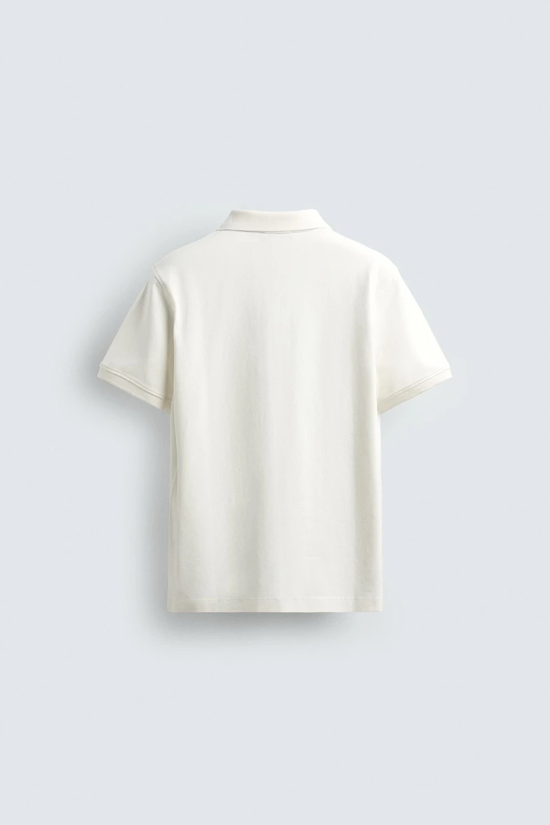 POLO STRUCTURÉ EN PIQUÉ