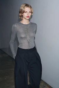 EXTRA-FINE KNIT TOP