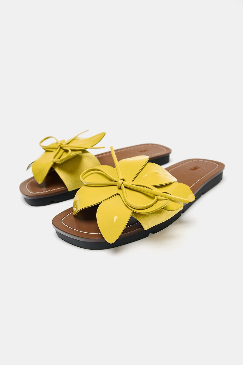 LEATHER FLORAL SANDALS