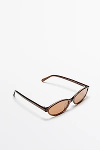 Oval sunglasses