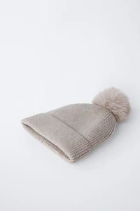KNIT POMPOM HAT