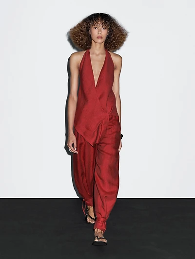 Linen halter top with low-cut back