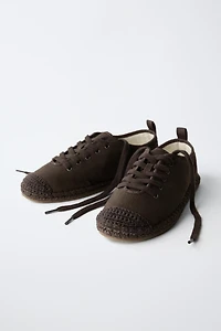 ESPADRILLES À LACETS