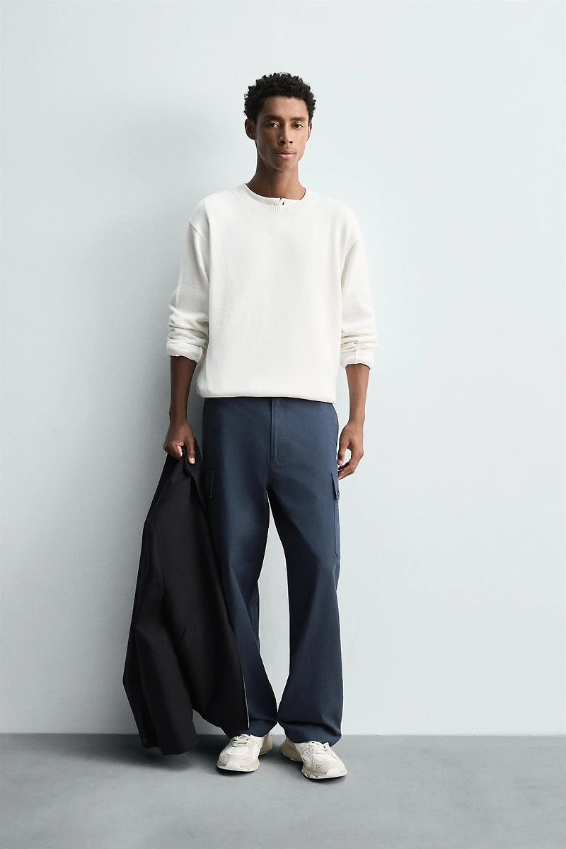 REGULAR FIT CARGO PANTS