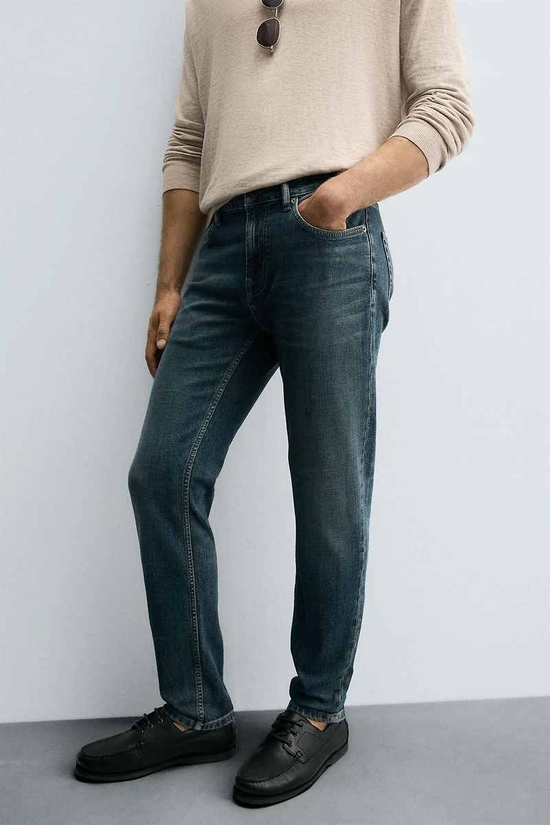 JEAN SLIM FIT BASIQUE