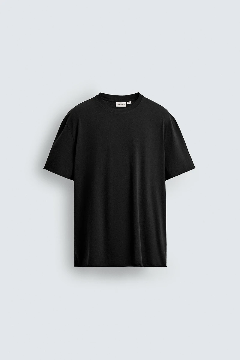 LIGHTWEIGHT T-SHIRT WITH IRREGULAR FINISH