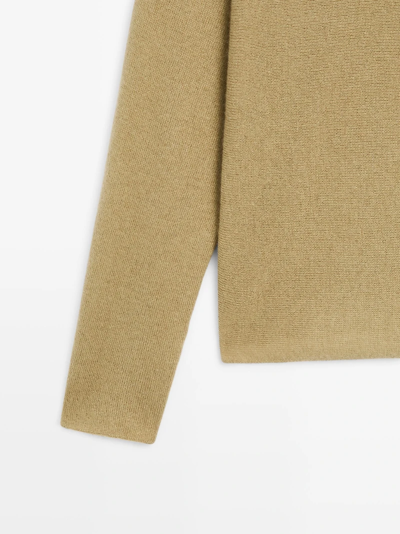 Boat neck knit sweater